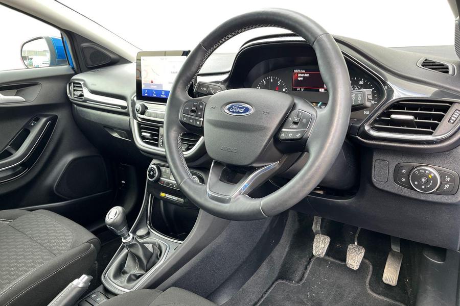 Ford PUMA Photo autoimg-ed357a55548452ed46bf1a5be6079c7ec940fe24.jpg