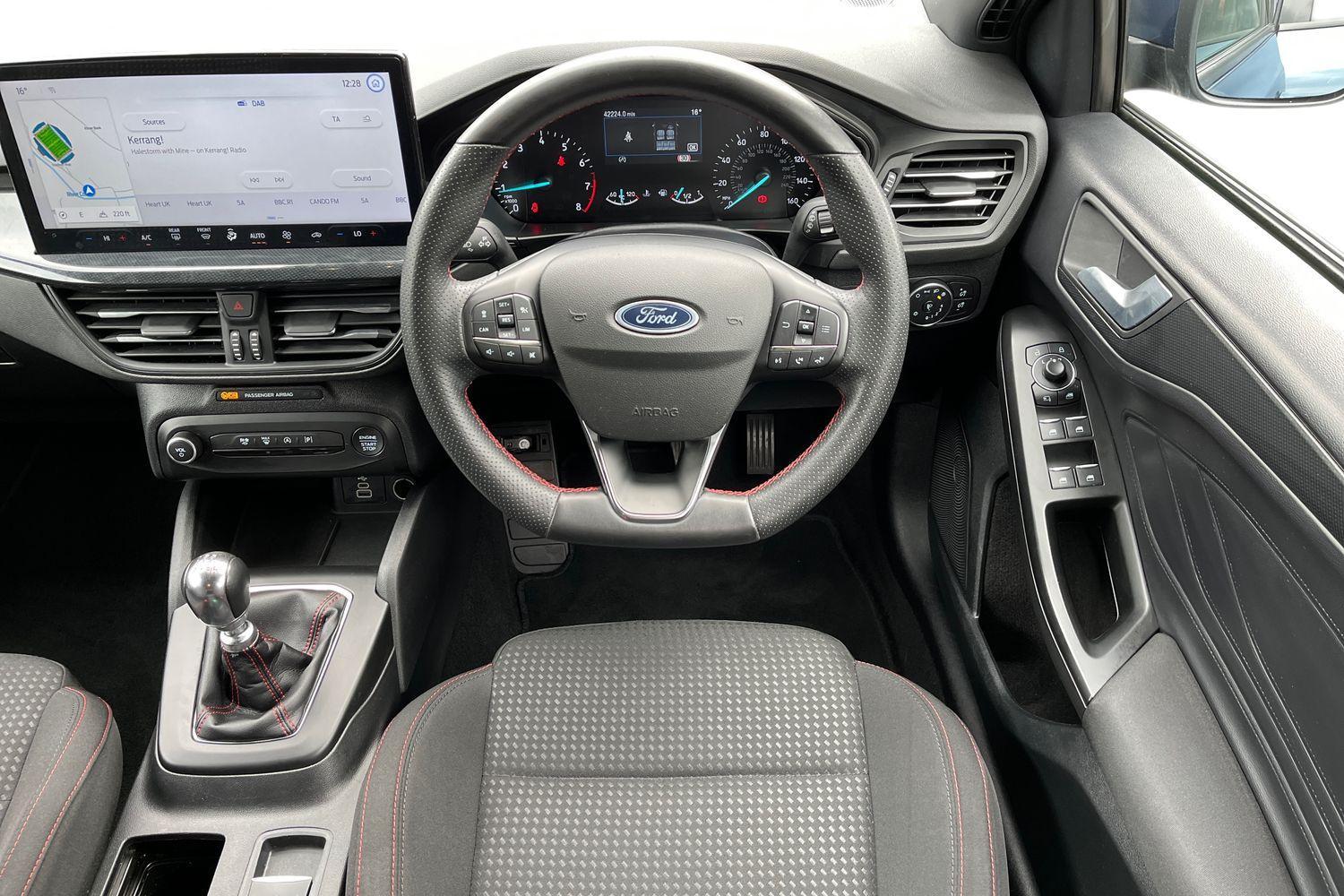 Ford FOCUS Photo 10