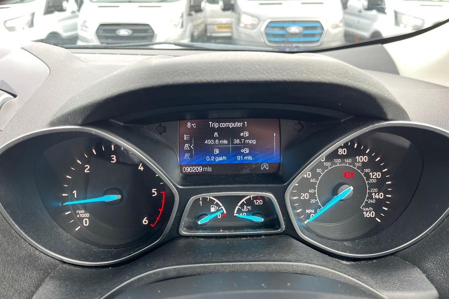 Ford KUGA Photo autoimg-ed3aed9a659635703782936018dea653ae93b004.jpg