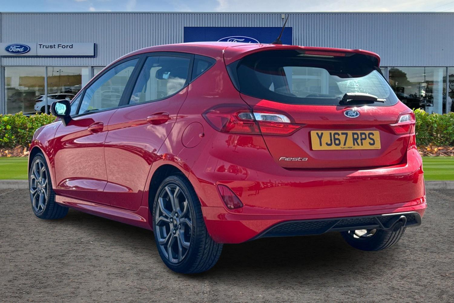 Ford FIESTA Photo 1
