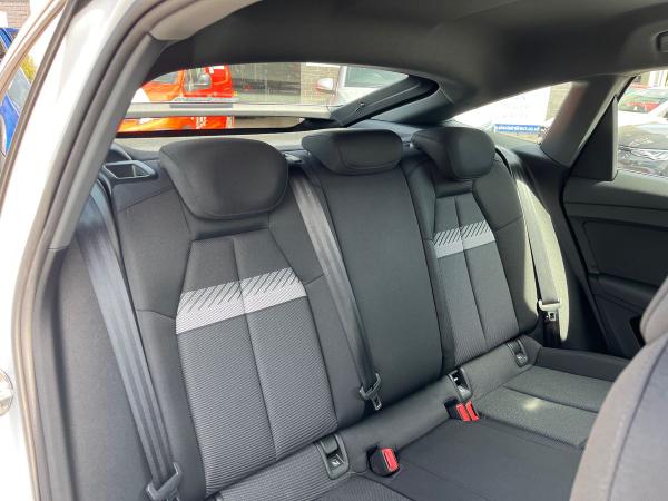 Audi Q4 e-tron Photo autoimg-ed3d7028874f53550641c60c5c93fdd3b70d23b1.jpg