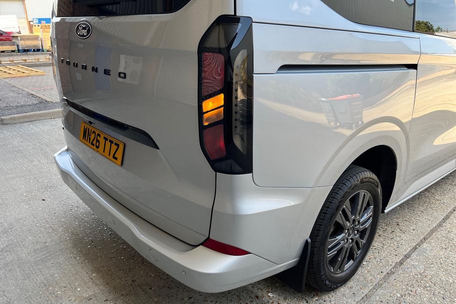 Used Ford TOURNEO CUSTOM WN26TTZ 40