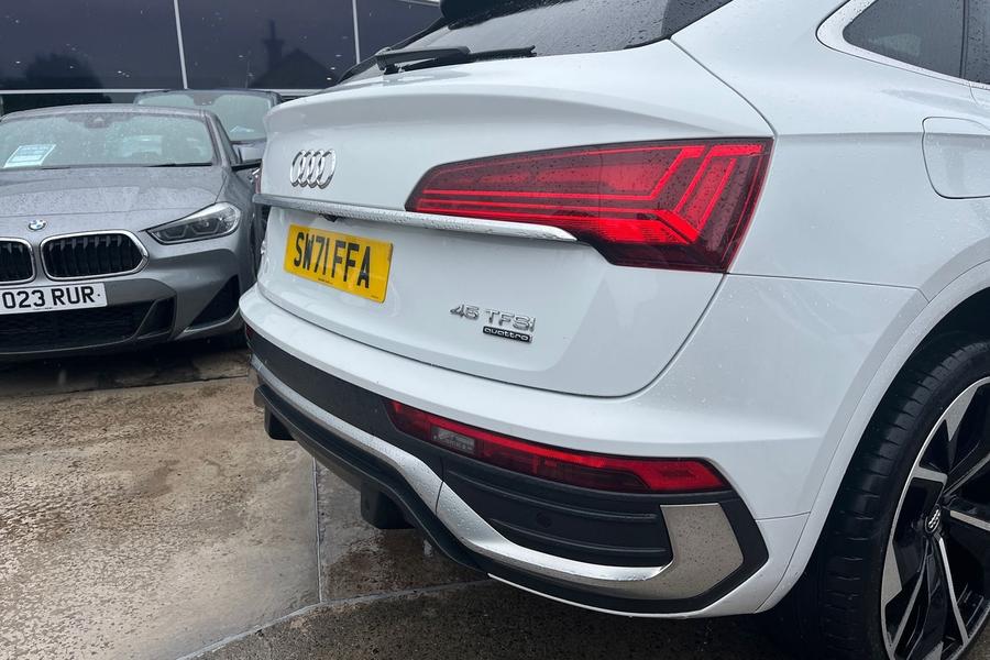 Audi Q5 Photo autoimg-ed3ed96d5bbf99d396af0cca6399017060a0c003.jpg