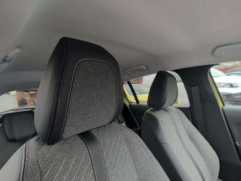 Used Peugeot E-208 NU74LXF 35