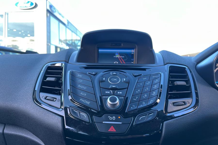 Ford FIESTA Photo autoimg-ed49f18f76b035234b48de2938de61557b013a79.jpg