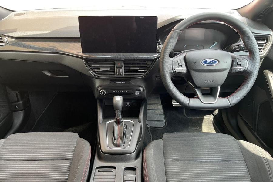 Ford FOCUS Photo autoimg-ed4b5ba7af4e9d22664bffba873ecebf4738116e.jpg