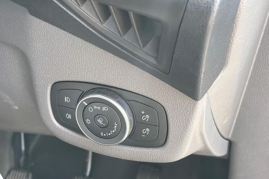 Ford TRANSIT CONNECT Photo autoimg-ed4e616a0646e383ed722c9314926ee69b8f8619.jpg