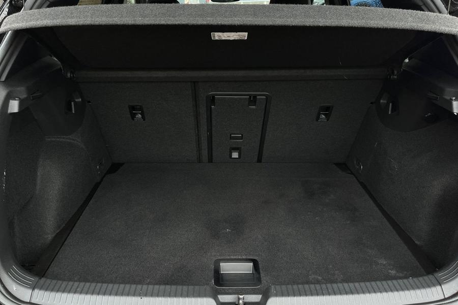 Volkswagen GOLF Photo autoimg-ed4e635fcc527eabb67f8518f8f7490cd6efb43d.jpg
