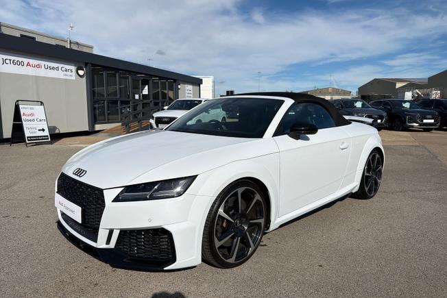 AUDI Tt Rs Photo 22