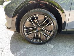 CUPRA Tavascan Photo 5
