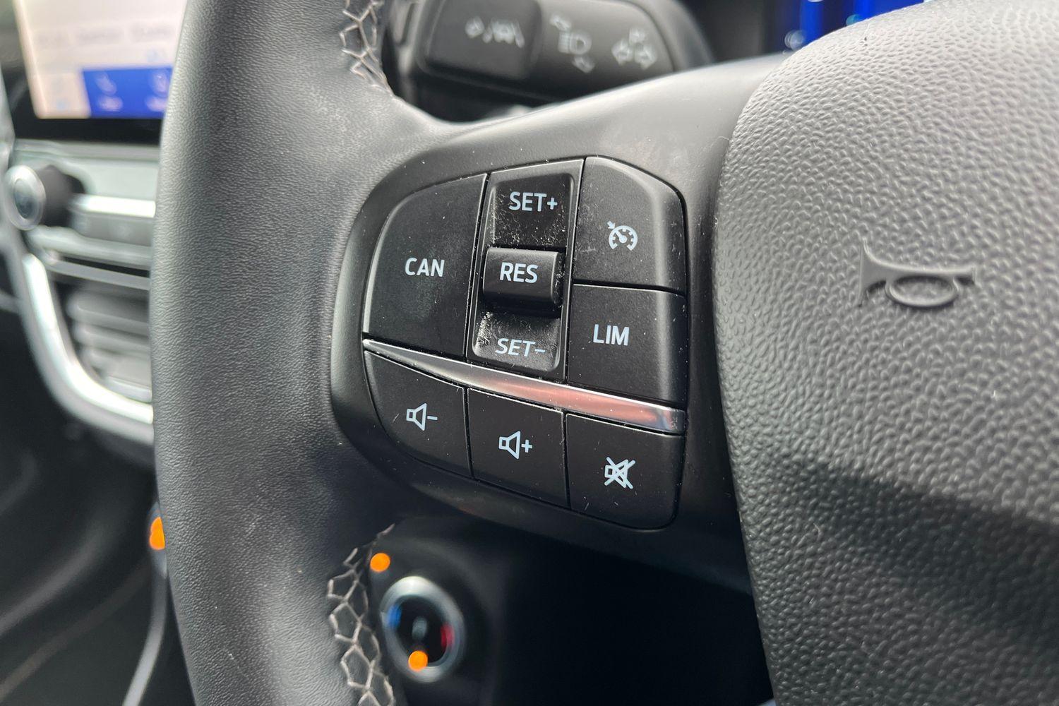 Ford FIESTA Photo 22