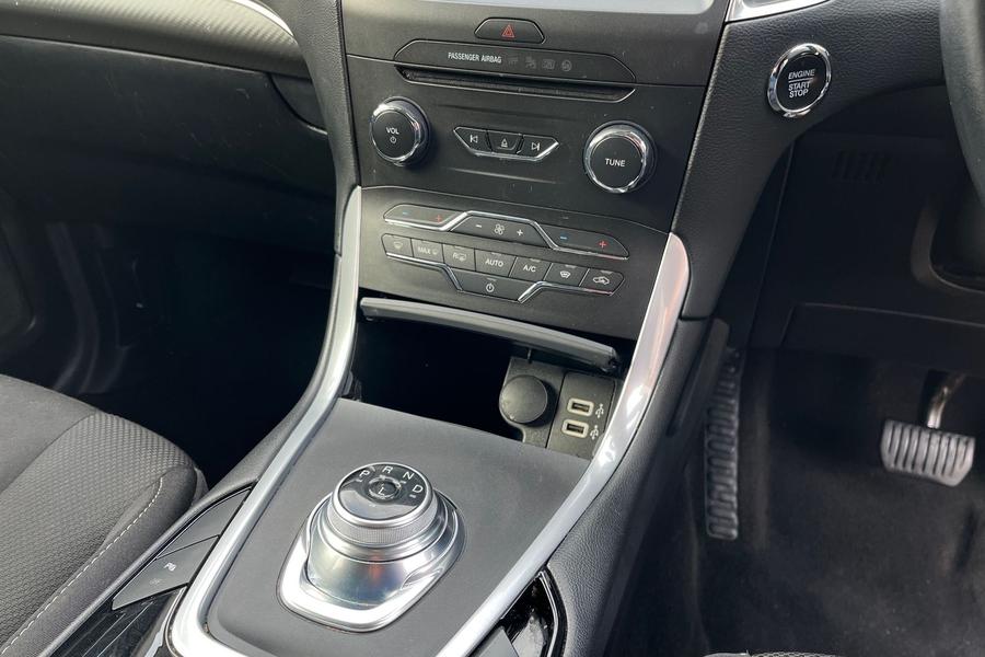 Ford S-Max Photo autoimg-ed5623d3e88c5362e4efb12328fdea70d22ddb78.jpg