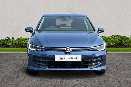 Volkswagen Golf Photo autoimg-ed5a66d9eef8243fe2d280385fdb97df88f8d805.jpg