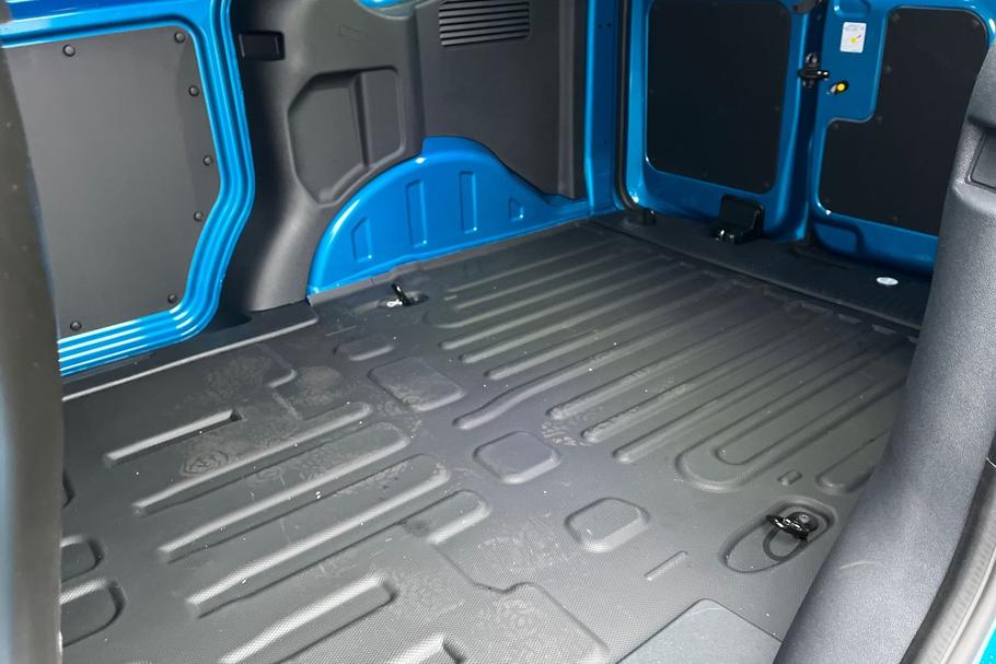 Used FORD TRANSIT COURIER SB75LPY 4