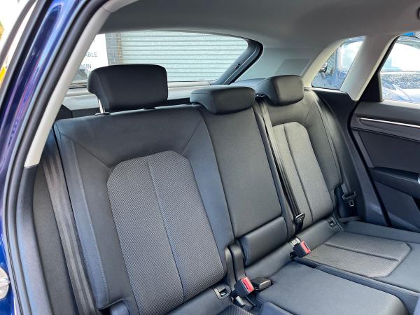 Audi Q3 Photo autoimg-ed5c8b76752720848fc568f485453e446183aa15.jpg