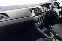 Volkswagen Polo Photo 2
