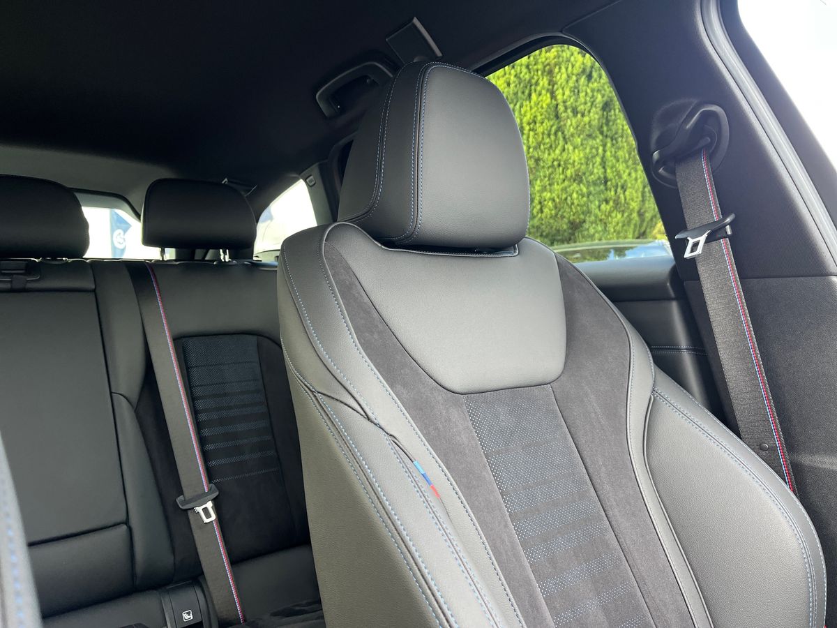 BMW 3 Series Photo 38