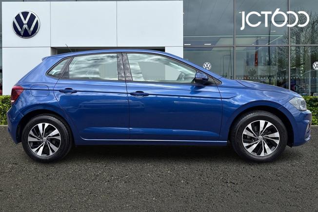 VOLKSWAGEN Polo Photo 4