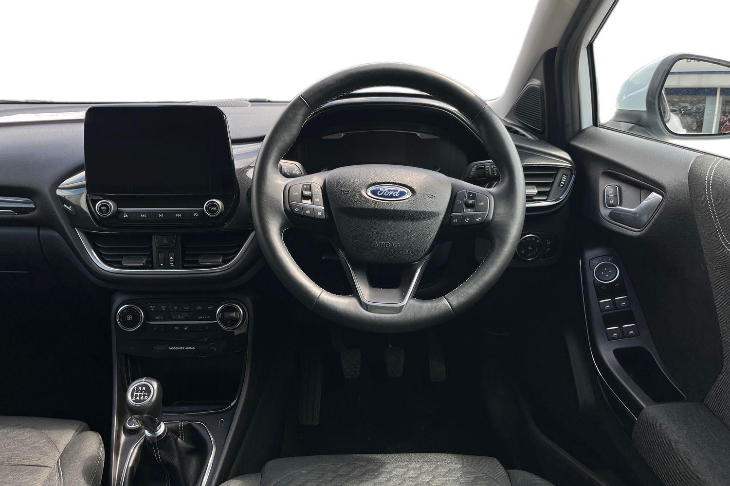 Ford PUMA Photo 10
