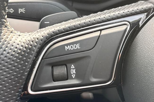 AUDI A4 Avant Photo 16