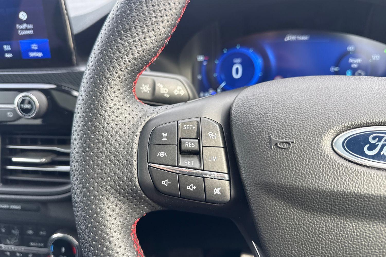 Ford KUGA Photo 34