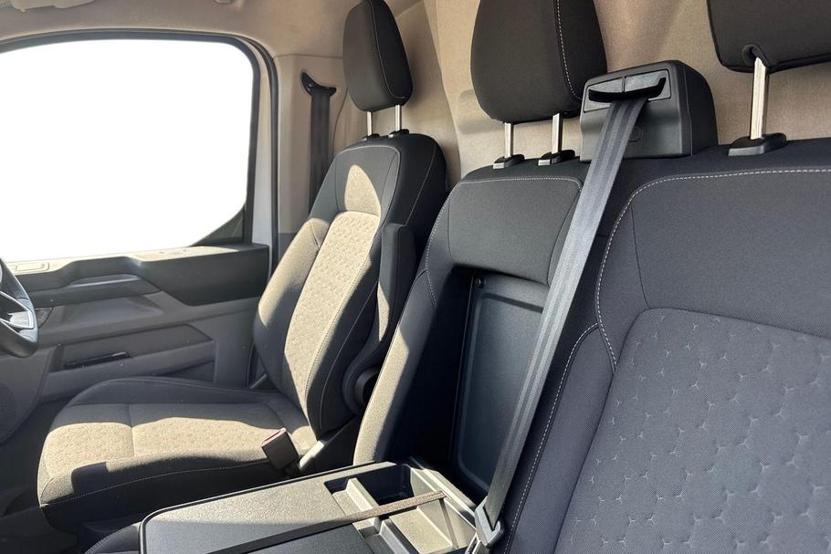 Used FORD TRANSIT CUSTOM WT24AEP 11