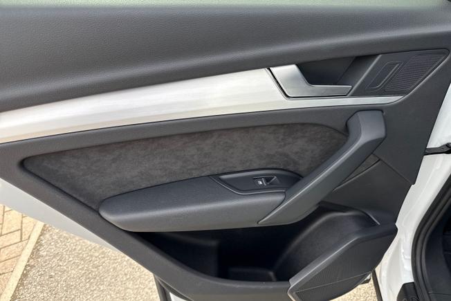 AUDI Q5 Photo 41