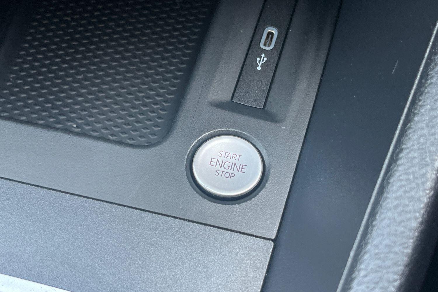 Ford TOURNEO CONNECT Photo 36