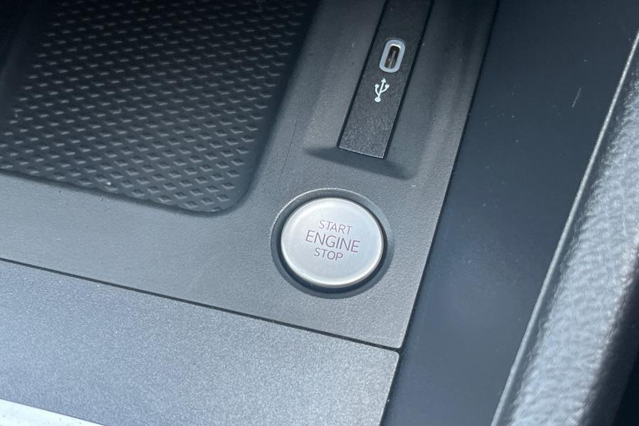 Ford TOURNEO CONNECT Photo autoimg-ed6dbf86bb2bd3165fdd70317680915ed4800e54.jpg