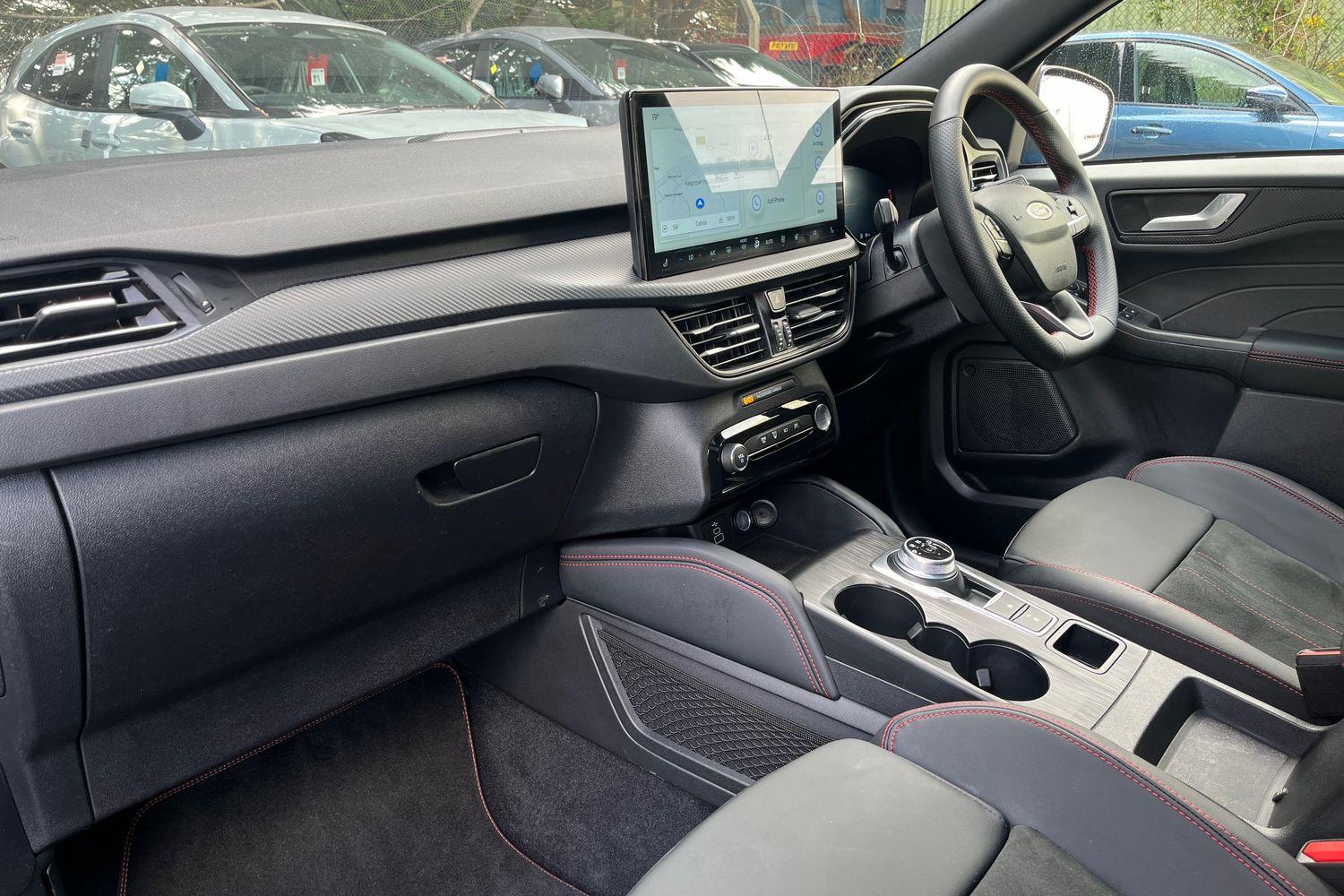 Ford KUGA Photo 17