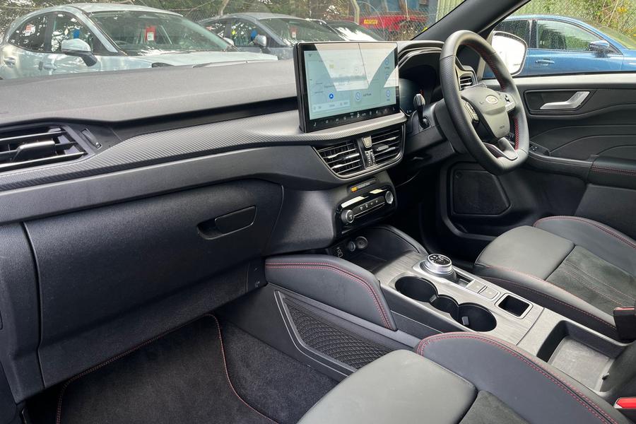 Ford KUGA Photo autoimg-ed6e9b7eab4ea1c93c1c98cdfc21b578a8a525ee.jpg