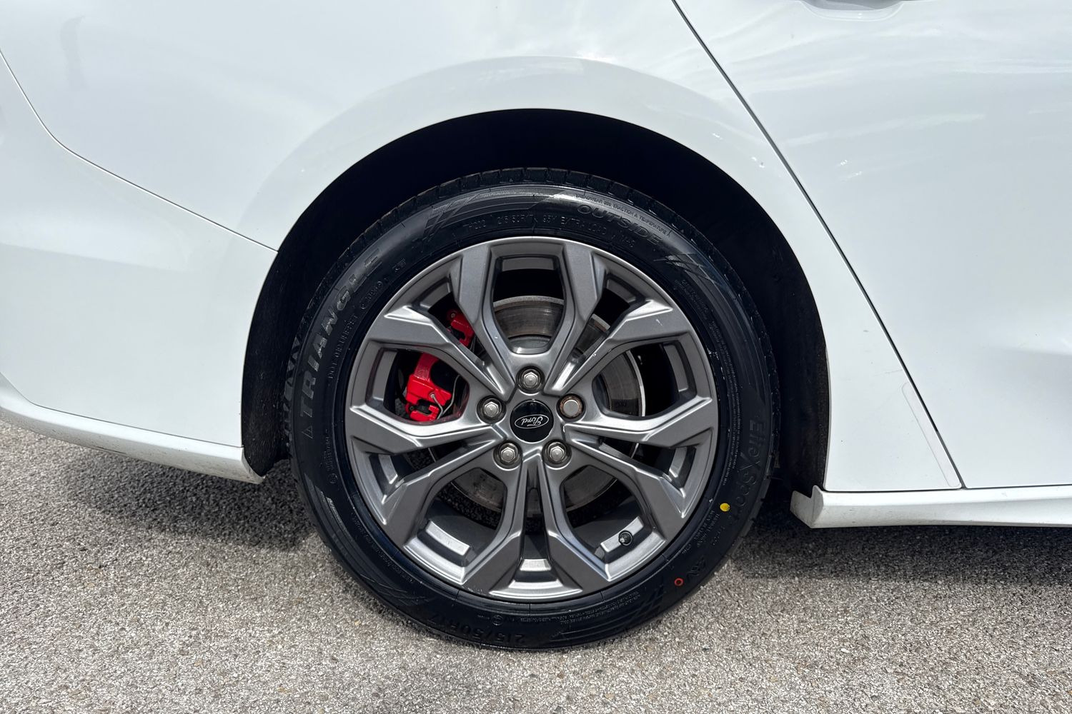Ford FOCUS Photo 7