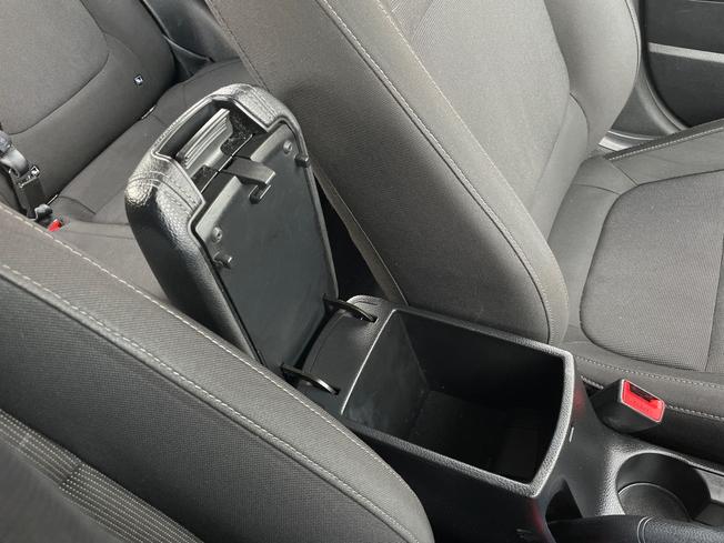 KIA Rio Photo 39