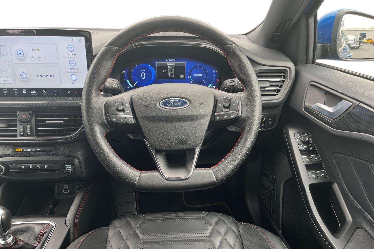 Ford FOCUS Photo 10