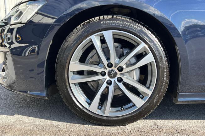 AUDI A6 Avant Photo 5