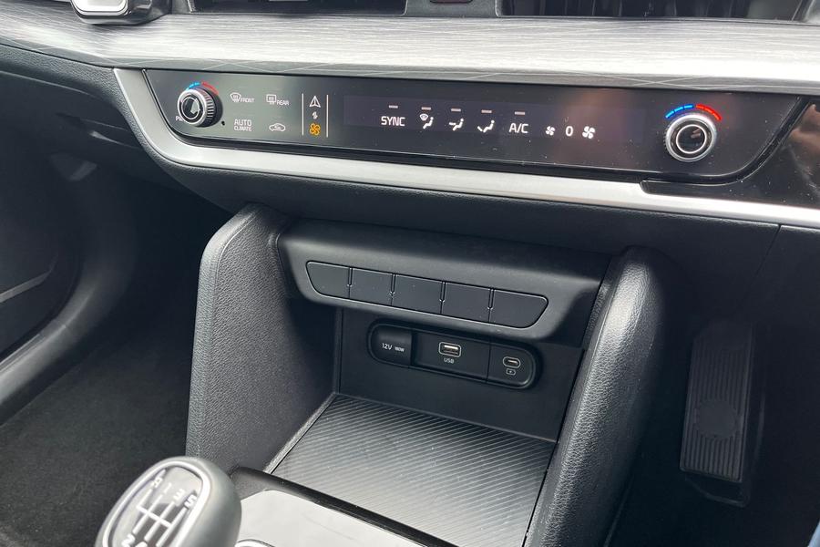 Kia SPORTAGE Photo autoimg-ed7c3547dced5927386d4c46e0b46e1e7d17ba59.jpg
