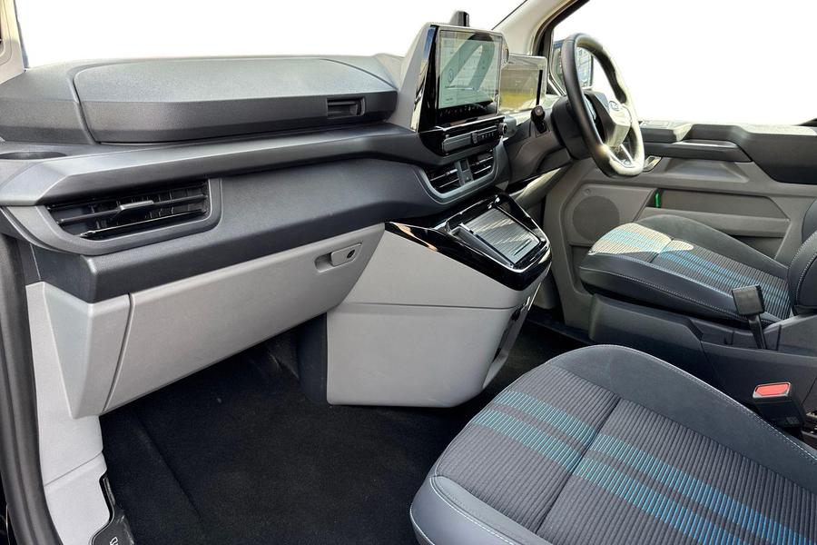 Ford TRANSIT CUSTOM Photo autoimg-ed7c8855e8708d46e11ba5e7561a66246b30d8f9.jpg