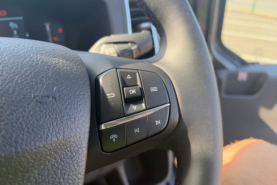 Used Ford TRANSIT WV75VRE 38
