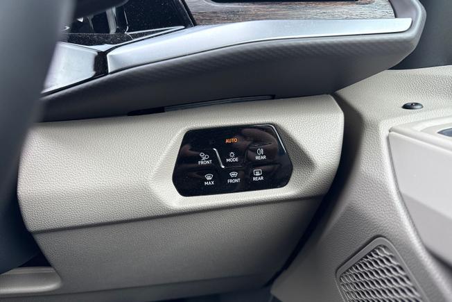 Volkswagen Multivan Photo 36