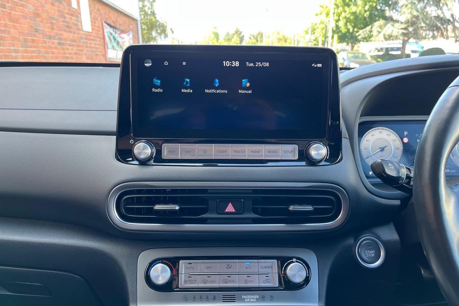 Hyundai KONA Photo autoimg-ed816ca6dd04074fdeb9315fbed8d64a4462b392.jpg