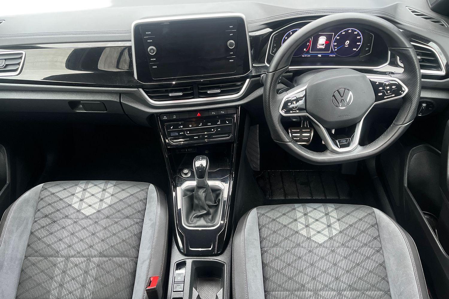 Volkswagen T-ROC Photo 9