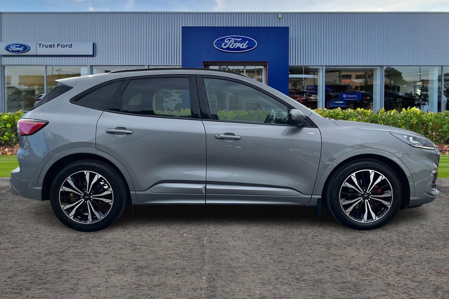 Ford Kuga Photo 2