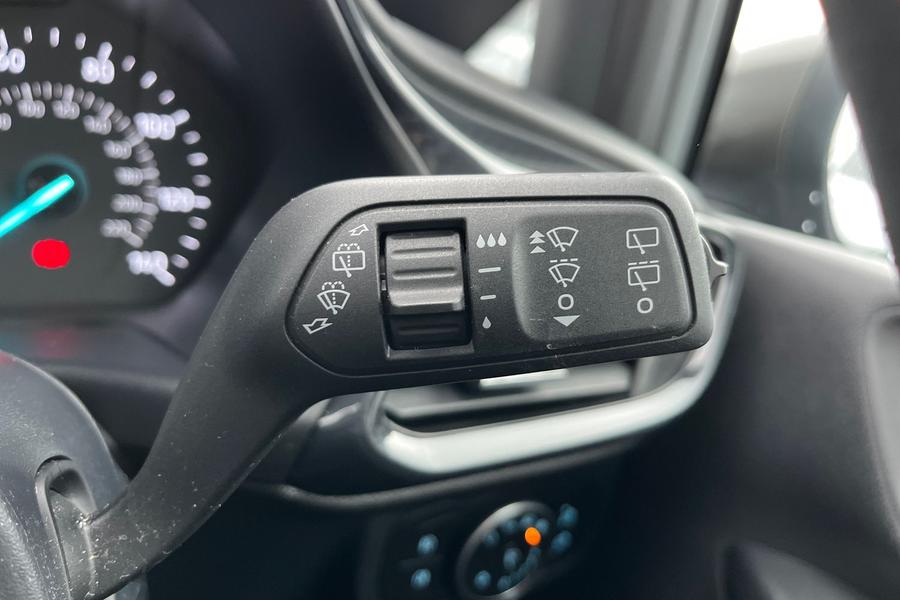 Ford Fiesta Photo autoimg-ed87266dab4e9cd6d31a55b6cc7f19008d2654bd.jpg