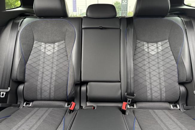 VOLKSWAGEN Tiguan Photo 42
