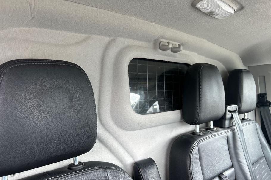 Used Ford TRANSIT CUSTOM R900SPG 32