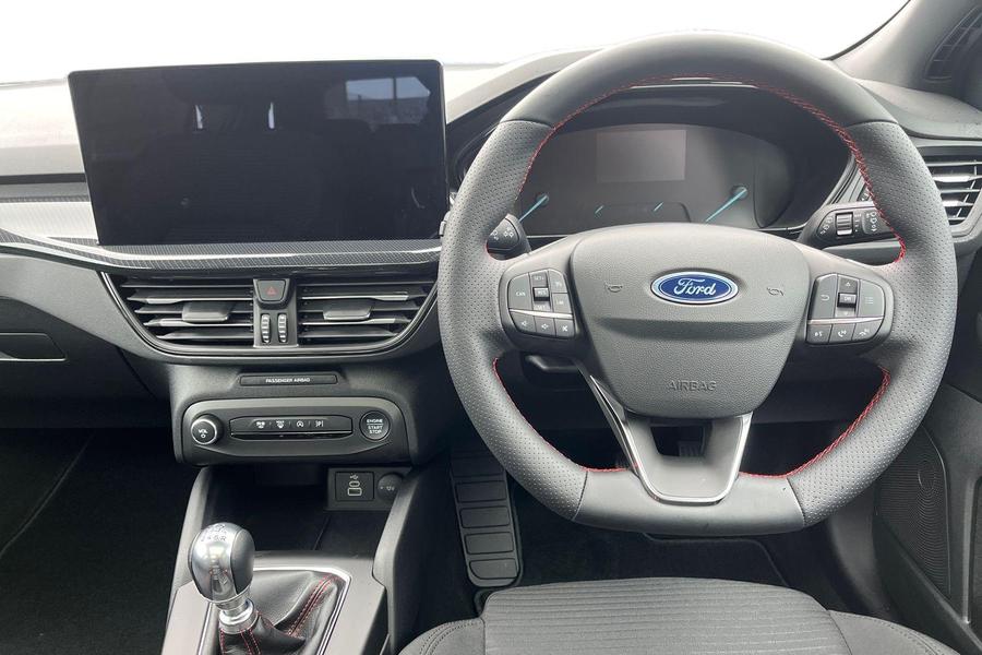 Ford Focus Photo autoimg-ed933ff7dd068522ab102a16ebba3da372fcc4d8.jpg