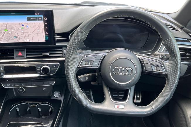 AUDI A4 Photo 11