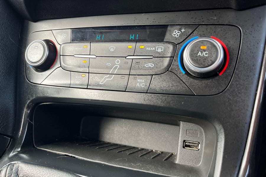 Ford Focus Photo autoimg-ed9509011b3a70c86eeb1983eeb318fbc4435b29.jpg