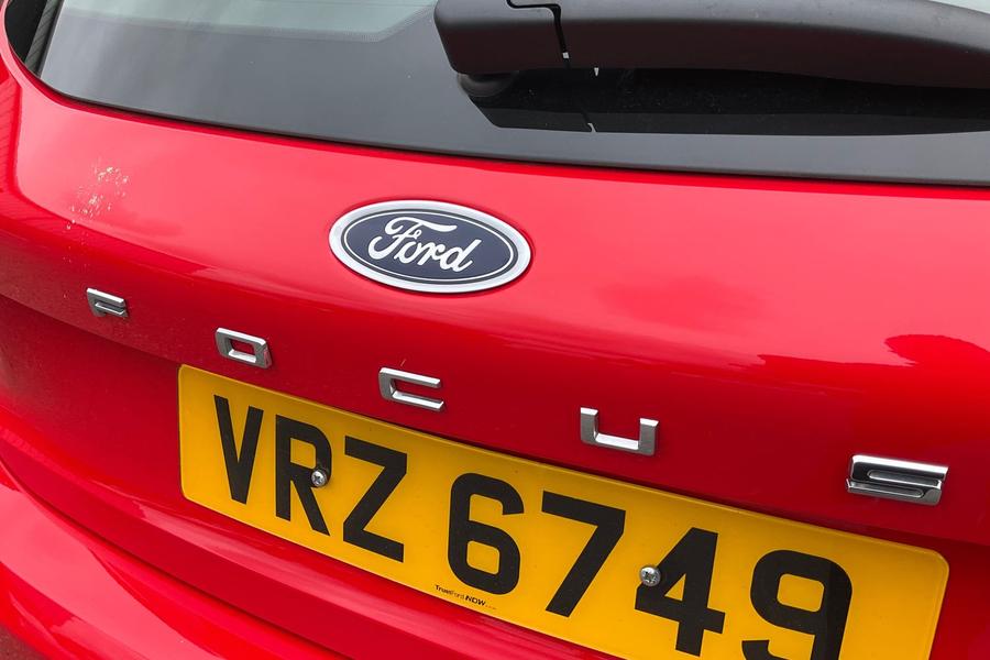 Ford Focus Photo autoimg-ed95670881fe9922c8f658b37bb18750f34225f2.jpg