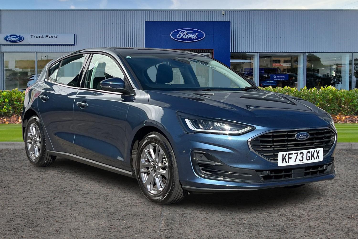 Ford Focus Photo 0